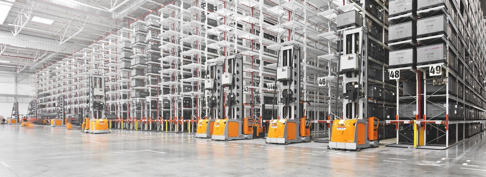 xe nâng VNA lối đi hẹp xe nâng VNA lối đi hẹp