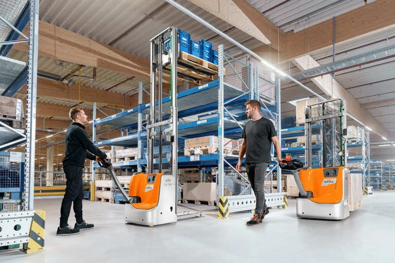 STILL EXV 10C-16C - Xe nâng điện tầm cao lối đi hẹp tại Việt Nam